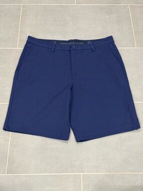 vineyard vines OTG 9” inch performance shorts- navy
